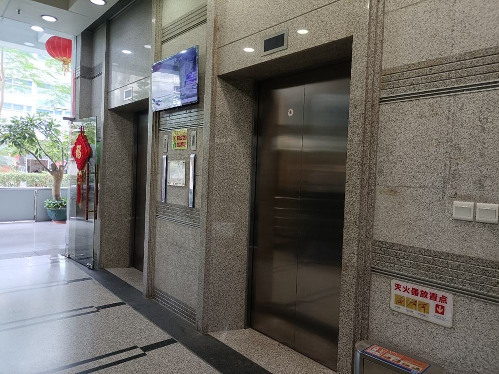 电梯厅1